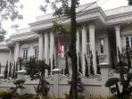 rumah-dirut-pt-first-travel_20170813_150701.jpg