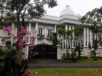 rumah-dirut-pt-first-travel_20170813_150718.jpg