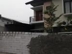 rumah-ditembok-perumahan-bukit-mas-bintaro-pesanggrahan_20151104_111940.jpg