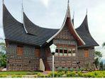 rumah-gadang-mufidah-kalla.jpg