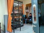 rumah-kolektor-batu-akik_20151110_165951.jpg