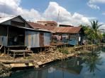 rumah-miring_20151114_150325.jpg