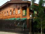 rumah-pribadi-bupati-muba-h-pahri-azhari_20150621_210239.jpg