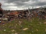 rumah-rumah-di-kota-greenfield-iowa-as-hancur-akibat-tornado.jpg