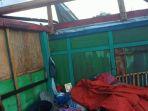 rumah-rusak-akibat-angin-puting-beliung-di-bima.jpg