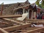 rumah-rusak-akibat-ledakan-bondet.jpg