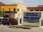 rumah-sakit-umum-daerah-raden-mattaher-jambi.jpg