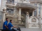 rumah-tersangka-korupsi-apbd-sumut-richard-edi-lingga-ren-di-jalan-bun_20180717_205551.jpg
