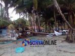 rumah-warga-di-pulau-bawean-porak-poranda_20181019_193013.jpg