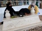 rumah-yang-ditempati-dieksekusi-pengadilan-ibu-ini-menangis-di-makam-suaminya_20180126_131259.jpg