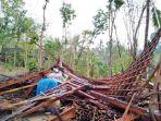 rumah-yang-luluh-lantak-di-desa-ngaren-boyolali.jpg