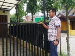 rumah-yesi-penggelap-mobil-rental_20160513_160021.jpg
