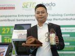ryan-taufani-pelaku-umkm-bidang-produksi-gula-aren.jpg