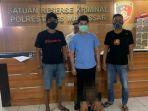saat-im-digelandang-ke-ruang-satreskrim-polrestabes-makassar.jpg