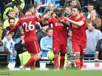 sadio-mane-mencetak-gol-ke-gawang-man-city.jpg