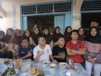 safari-kebangsaan-ke-banyumas-zulkifli-hasan-nikmati-soto-sutri_20180113_160454.jpg