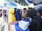 1.000 Paket Sembako Murah Dibagikan ke Warga Kalimantan Selatan Saat Ramadan