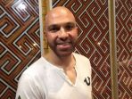 sajad-ukra-saat-berada-di-pelangi-cafe_20170402_234245.jpg