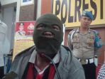 saksi-t-dan-kasatreskrim-polrestabes-bandung-akbp-m-yoris-maulana_20180411_161831.jpg