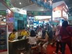 salah-satu-agen-travel-yang-berpartisipasi-di-kompas-travel-fair-2016_20160902_155100.jpg
