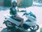 salah-satu-driver-gojek-memberikan-ulasannya-mengenai-honda-pcx-electric.jpg