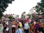 salat-id-di-alun-alun-utara_20170901_073340.jpg