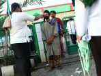 salat-idul-fitri-di-tengah-pandemi-covid-19-di-masjid-al-istiqom_20200524_183054.jpg