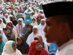 salat-istisqa-meminta-turun-hujan-di-masjid-istiqlal_20151101_221452.jpg