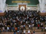 salat-jumat-di-masjid-agung-jawa-tengah-semarang_20200320_151313.jpg