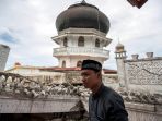 salat-jumat-perdana-pasca-gempa-aceh_20161209_223917.jpg