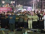 salat-magrib-di-lpu-sekalian-bukberrr.jpg