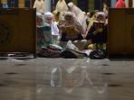 salat-qiyamul-lail-di-masjid-al-akbar-surabaya_20180606_133813.jpg