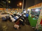 salat-tarawih-di-masjid-amirul-mukminin-makassar_20180517_004358.jpg