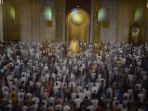 salat-tarawih-pertama-di-masjid-nasional-al-akbar_20190506_092224.jpg