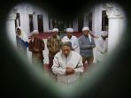 salat-tarawih-pertama-jemaah-tarekat-naqsabandiyah_20210412_050327.jpg