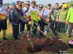 saleh-husin-tanam-pohon-dki-jakarta.jpg