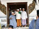 salim-segaf-al-jufri-berziarah-ke-makam-sunan-gunung-jati.jpg