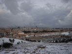 salju-selimuti-yerusalem-dan-tepi-barat_20220128_072813.jpg