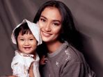 salma-jihane-putri-dewanto-dan-atiqah-hasiholan_20180821_154415.jpg