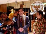 sam-aliano-usai-bertemu-ketua-umum-pan-zulkifli-hasan_20180729_184837.jpg