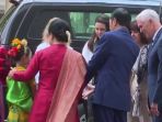 sambut-mike-pence-di-istana-negara_20170420_182756.jpg