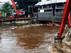 sampah-di-pintu-air-manggarai_20200220_222727.jpg