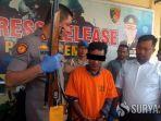 samsul-arifin-dan-barang-bukti-senapan-angin.jpg