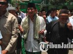 sandiaga-kunjungi-ponpes-sidogiri-pasuruan_20181006_134207.jpg