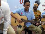sandiaga-nyanyi-untuk-ahmad-dhani.jpg