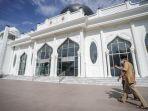 sandiaga-salahuddin-uno-menyempatkan-diri-singgah-ke-masjid-rahmatullah.jpg