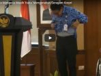 sandiaga-uno-mengaku-masih-kaku-mengenakan-seragam-korpri_20171031_135901.jpg