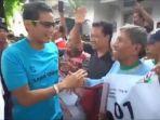 sandiaga-uno-menyalami-pendukung-joko-widodo-maruf-amin-ya.jpg