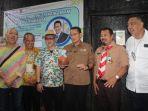 sandiaga-uno-meresmikan-kumbung-jamur-tiram-smp-n-12-jakarta-selatan.jpg