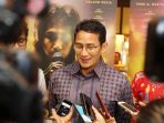 sandiaga-uno-nobar-film-chrisye_20171206_211326.jpg